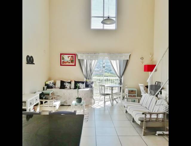 1 BEDROOM APARTMENT FOR SALE IN MUIZENBERG